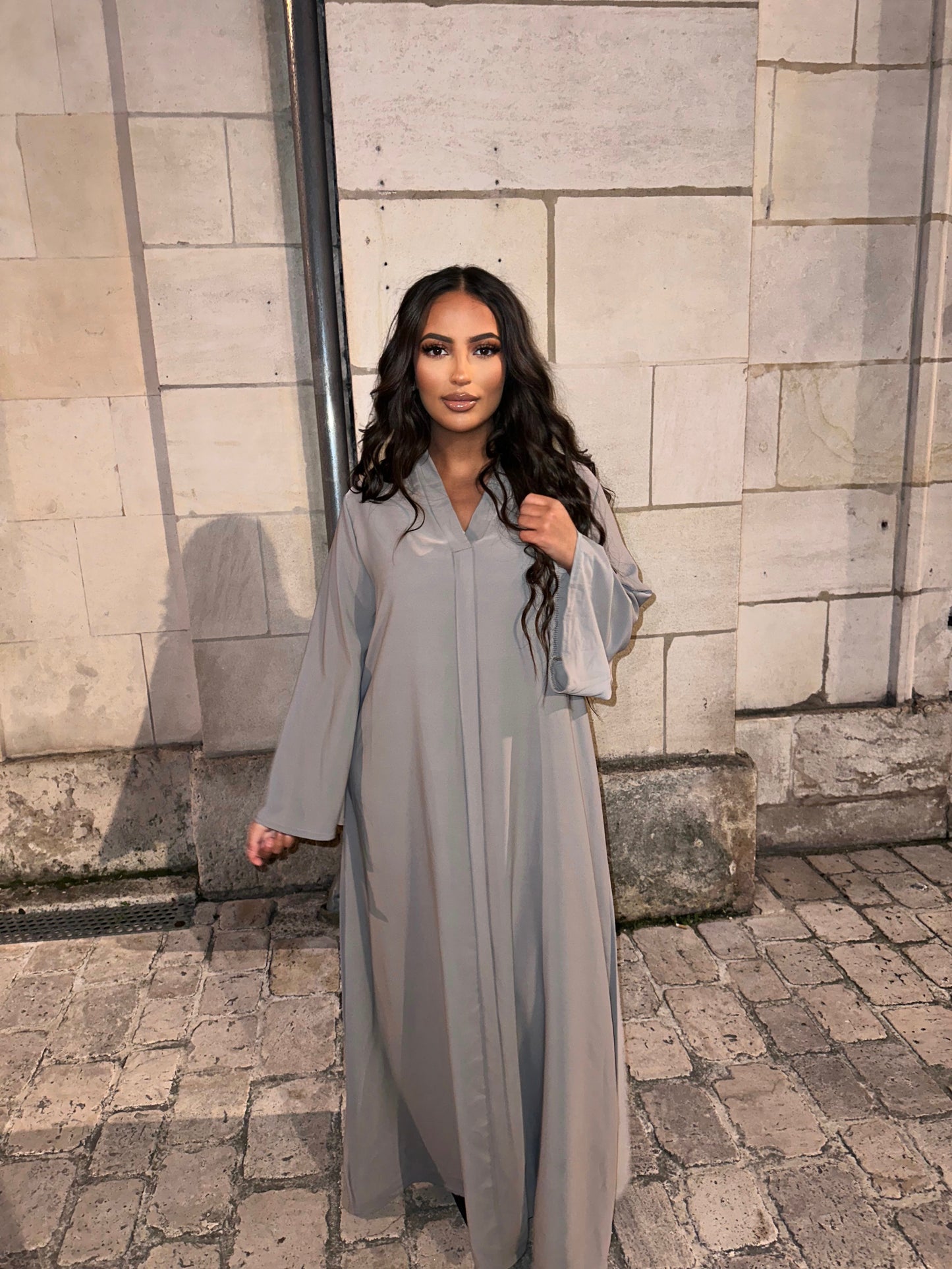 Abaya- taupe